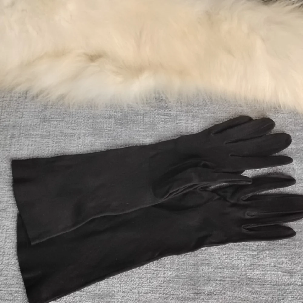 Michel Swiss Black Gloves with Silver Detailing.Made In France